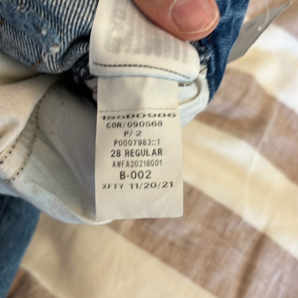 Abercrombie & Fitch The 90's Straight Ultra High Rise Criss Cross Size 28R - Picture 8 of 14
